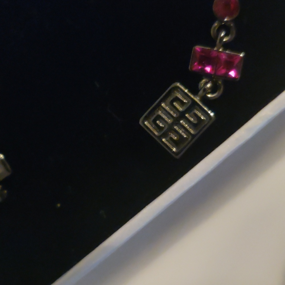 Givenchy Bracelet Nwot Beautiful Pink And Gunmetal - Picture 2 of 12